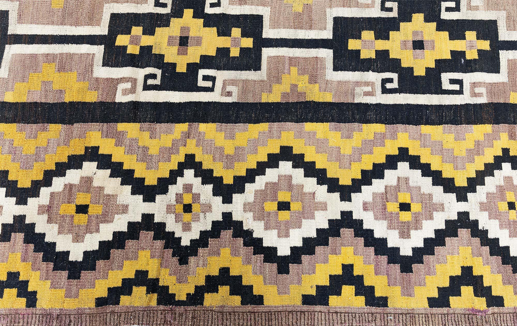 Doris Leslie Blau Vibrant Vintage Afghan Kilim Rug (20. Jahrhundert) im Angebot