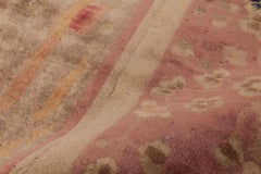 Doris Leslie Blau: Vintage-Teppich im chinesischen Art-déco-Stil mit Blumenmuster, in warmem Beige, handgeknüpft