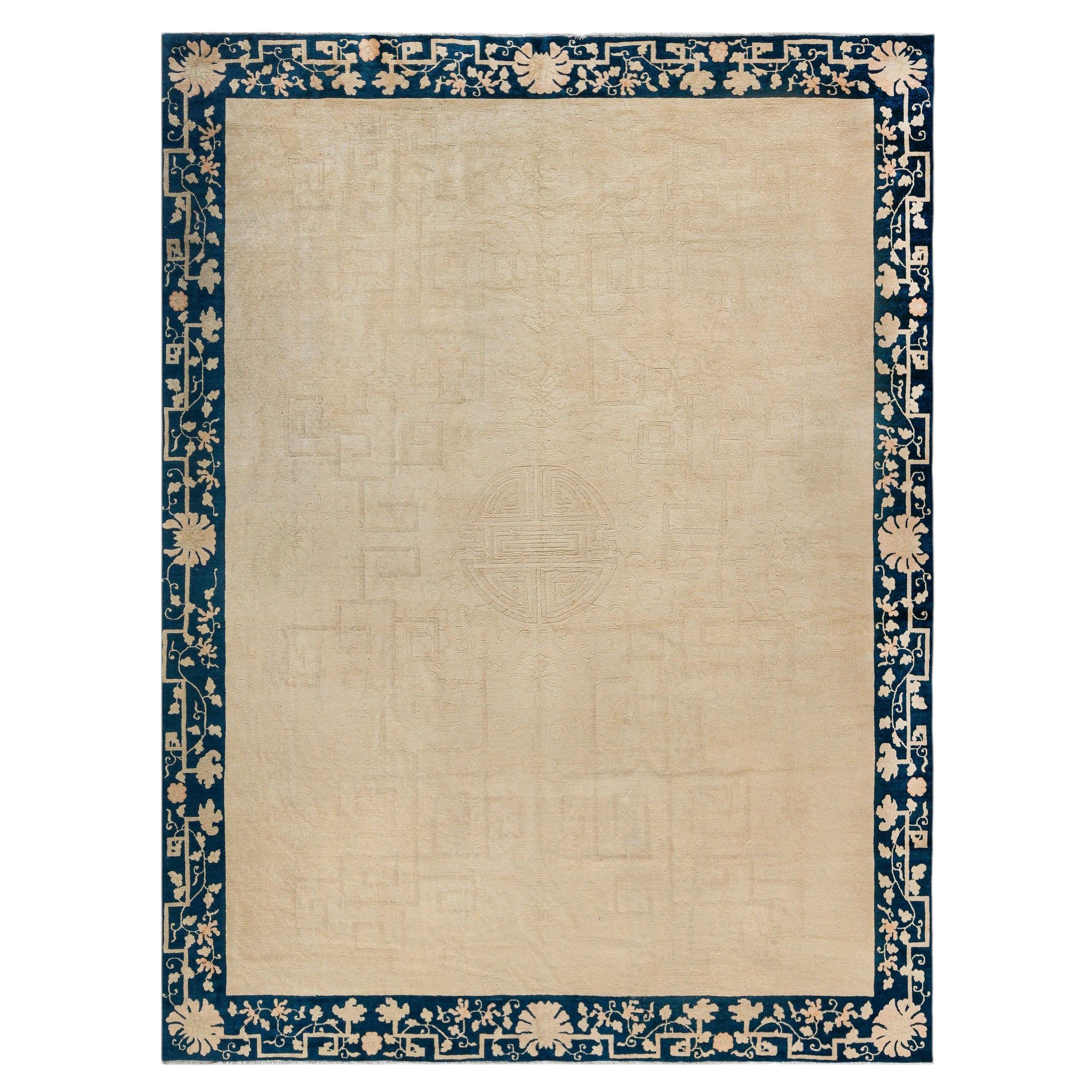 Doris Leslie Blau: Vintage-Teppich im chinesischen Art-déco-Stil mit geometrischem Muster in Hellbeige