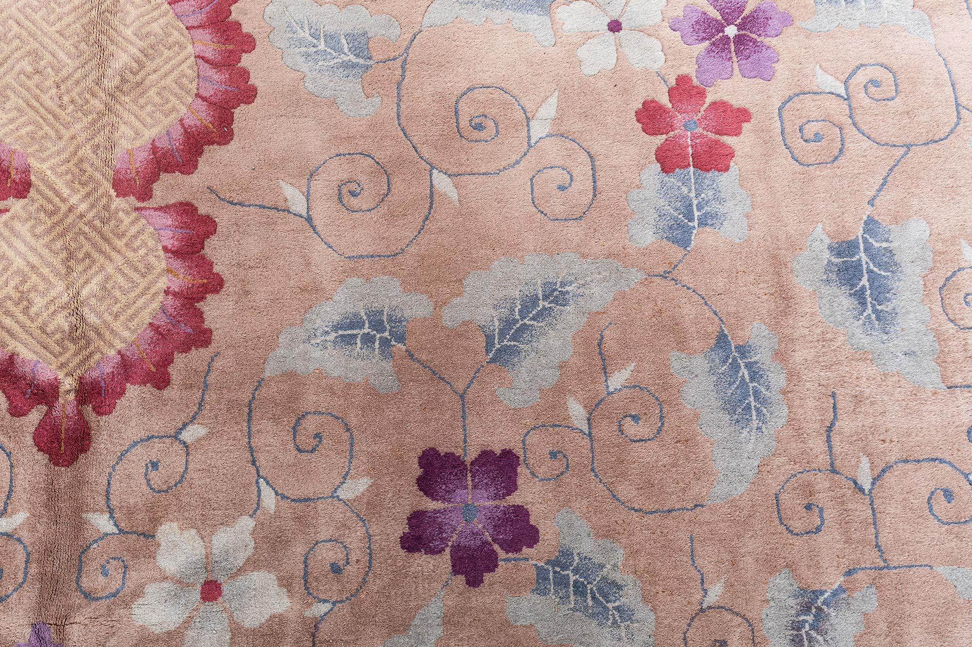 Vintage Chinese Art Deco Rug
Size: 10'7