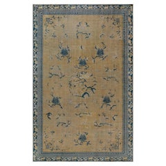 Doris Leslie Blau – Vintage-Teppich aus handgeknüpfter Wolle mit chinesischem Blumenmuster in warmem Beige, Peking