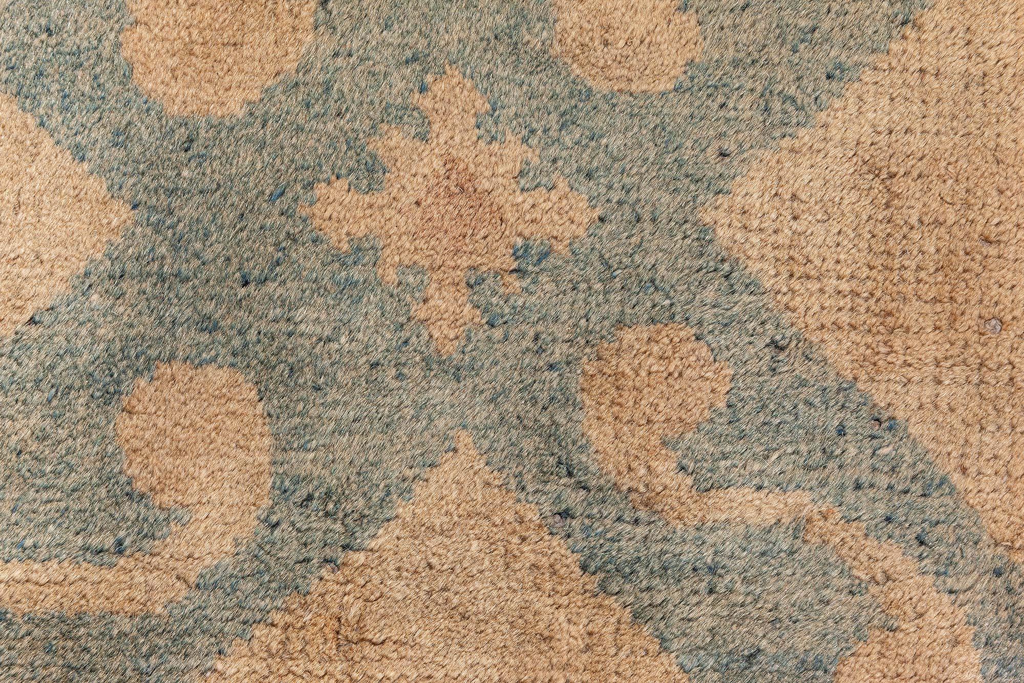 Chinois Tapis Art déco chinois vintage Doris Leslie Blau en céladon et ivoire en vente