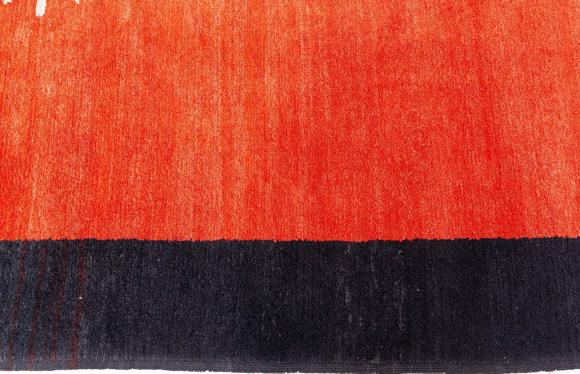 Annodato a mano Tappeto Doris Leslie Blau Vintage Art Deco in rosso e nero in vendita