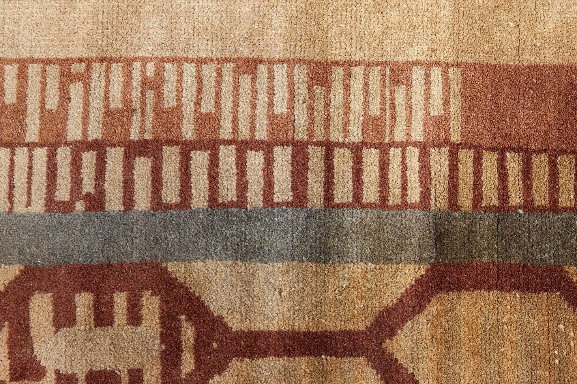Tappeto Art of Vintage Art Deco - Una rara sintesi di geometria, Nature e Modern Elegance
Dimensioni: 355 x 401 cm (11'8
