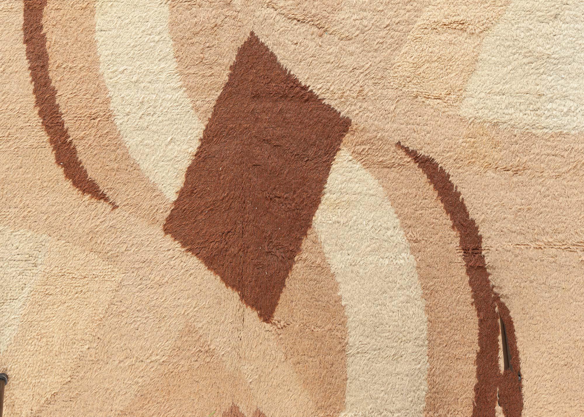 Vintage French Art Deco brown and Beige wool rug by D.I.M.
Size: 7'10