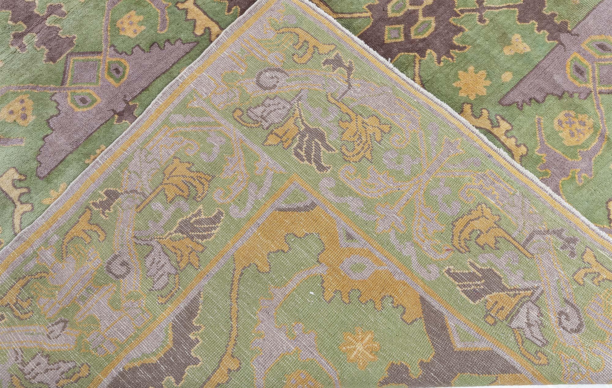 Doris Leslie Blauer geometrischer chinesischer handgefertigter Vintage-Wollteppich in Blau im Angebot 1