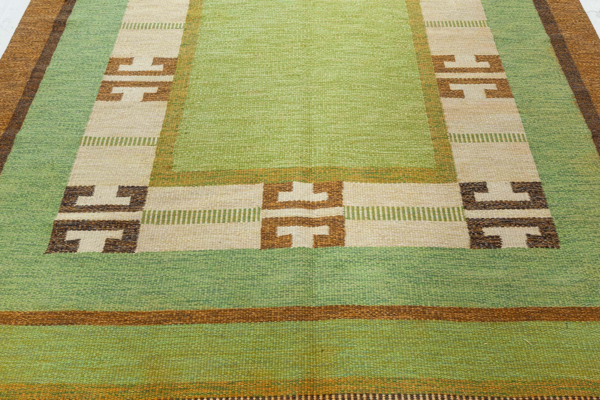Doris Leslie Blau Vintage Green Flat-weave Rug by Ingegerd Silow In Good Condition For Sale In New York, NY