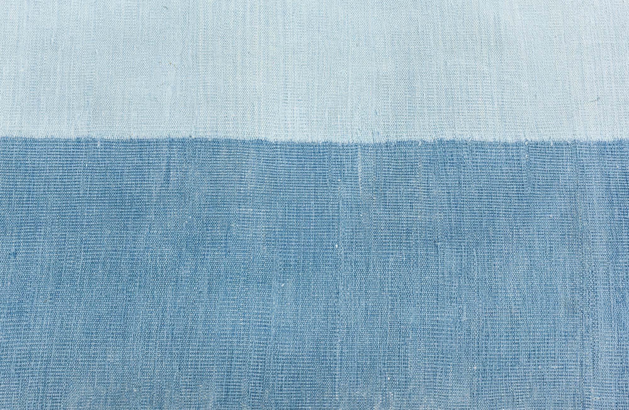 Doris Leslie Blauer Vintage indischer Dhurrie-Teppich in Dhurrie-Blau (20. Jahrhundert) im Angebot