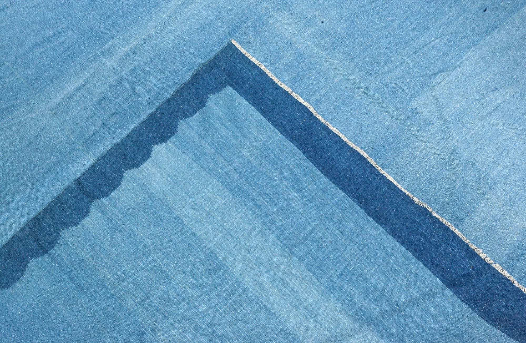 Doris Leslie Blauer Vintage indischer Dhurrie-Teppich in Dhurrie-Blau (Baumwolle) im Angebot