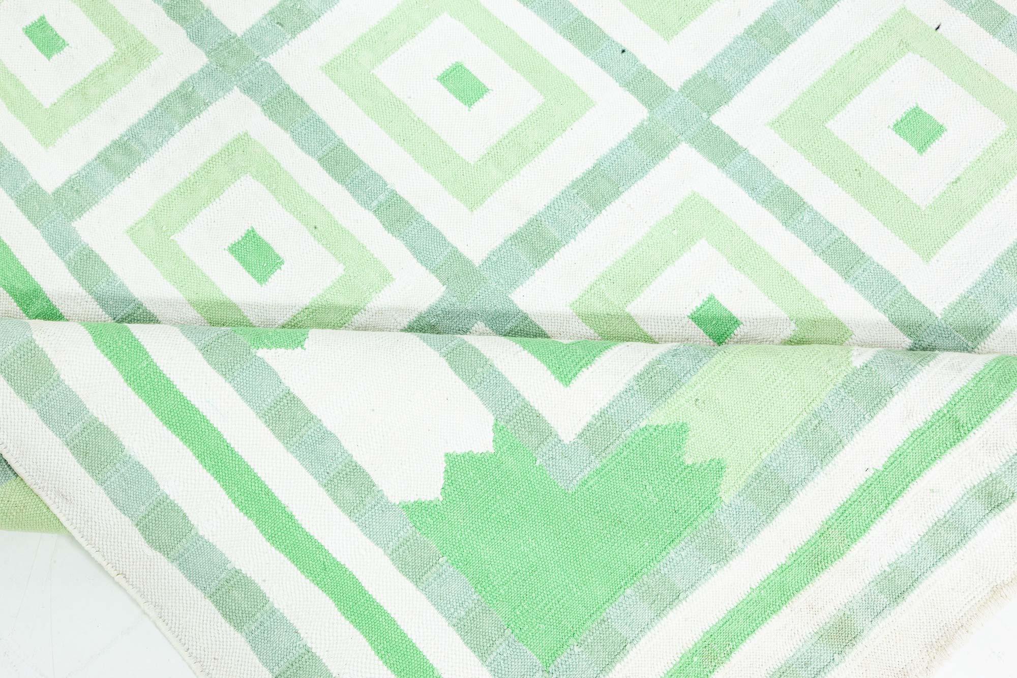 Vintage Indian Dhurrie Green Beige Rug.
Size: 6'2