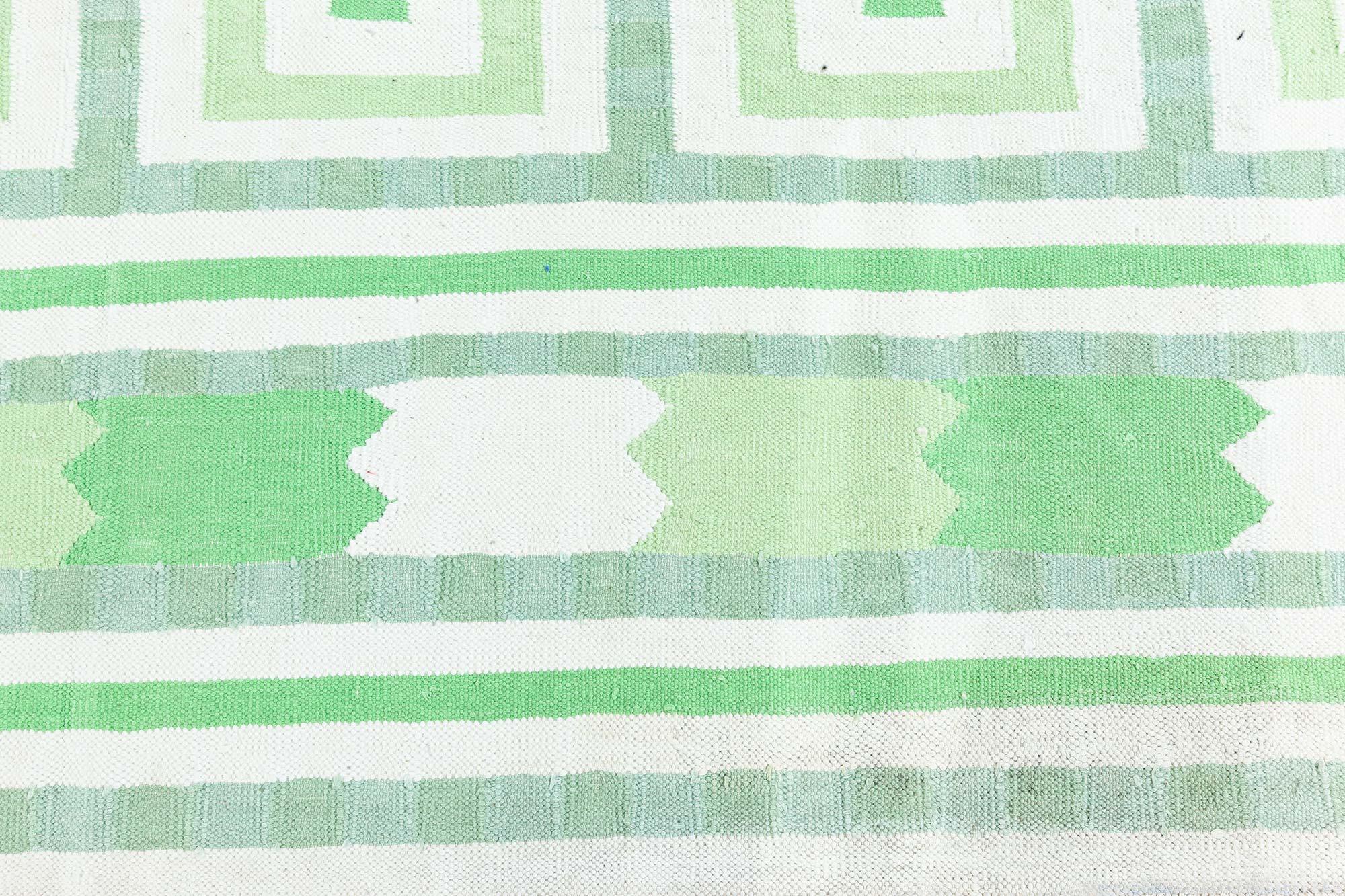 Hand-Woven Doris Leslie Blau Vintage Indian Dhurrie Green Beige Rug For Sale