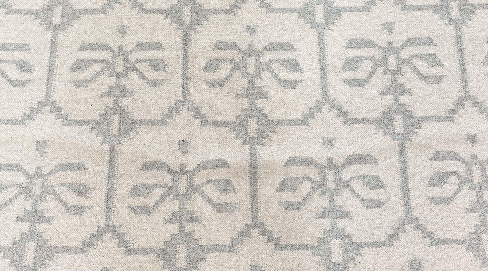 20th Century Doris Leslie Blau Vintage Indian Dhurrie Rug For Sale