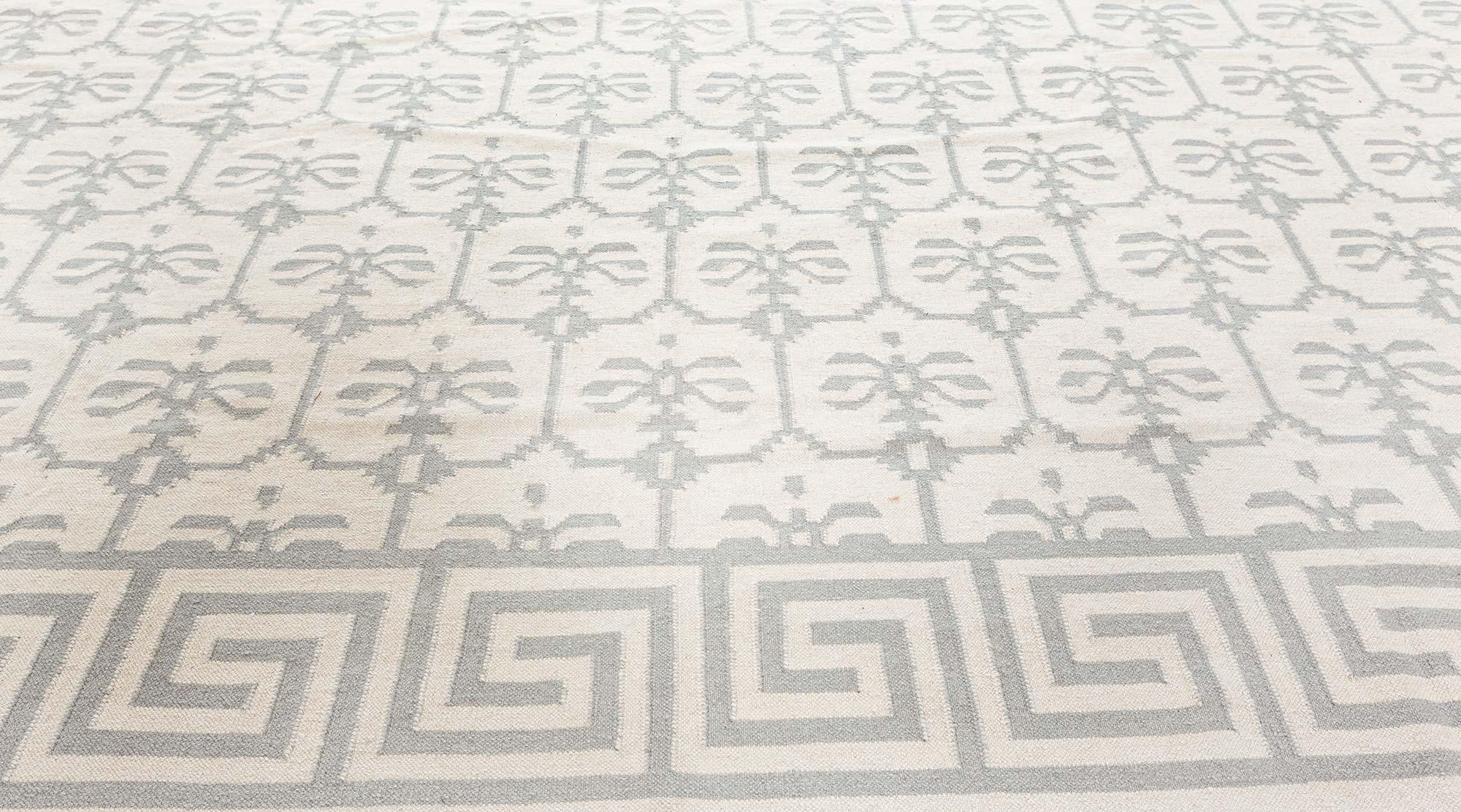 Doris Leslie Blau Vintage Indian Dhurrie Rug For Sale 1