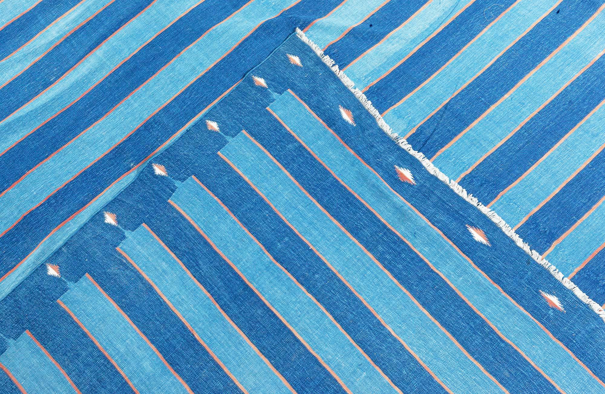 Doris Leslie Blau Alfombra India Dhurrie Vintage Rayada en venta 1