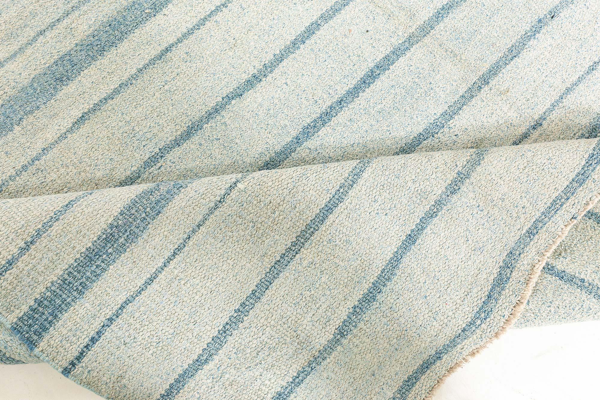 Doris Leslie Blau gestreifter blauer indischer Dhurrie Vintage-Teppich in Vintage im Zustand „Gut“ im Angebot in New York, NY