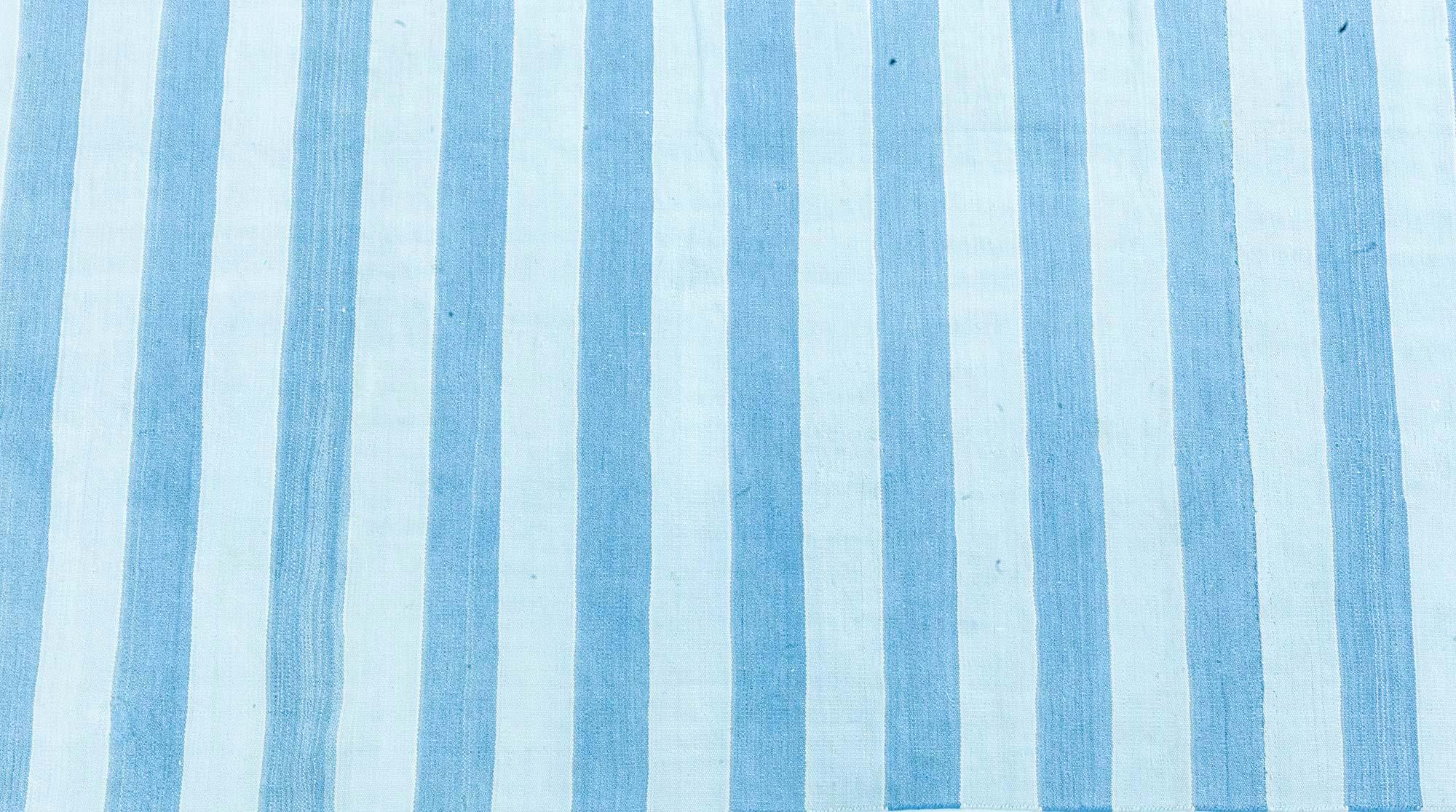Doris Leslie Blau gestreifter blauer indischer Dhurrie Vintage-Teppich in Vintage (20. Jahrhundert) im Angebot