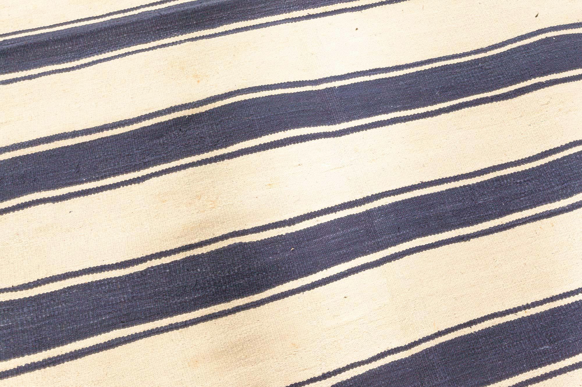 Doris Leslie Blau Alfombra india vintage a rayas Dhurrie en Bueno estado para la venta en New York, NY