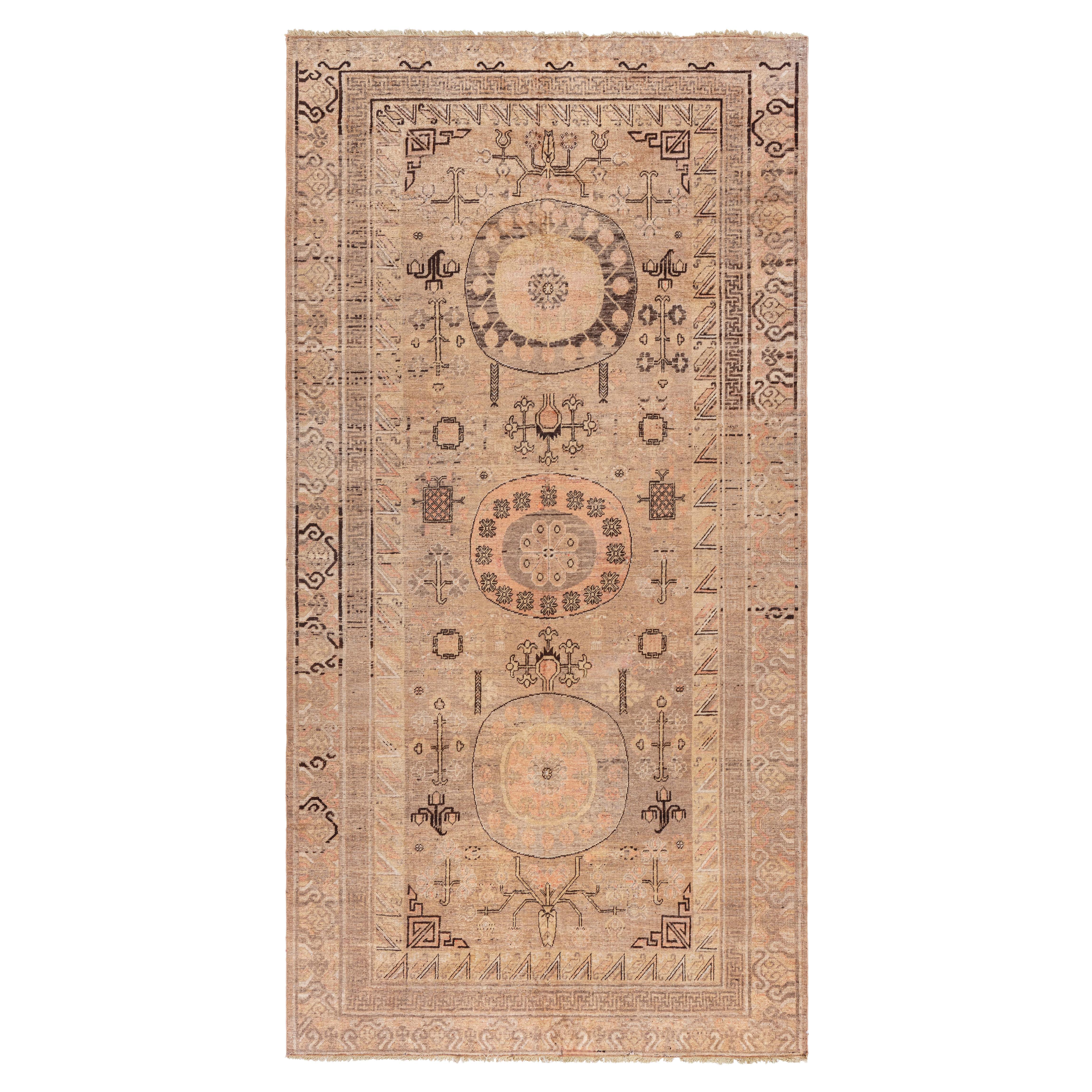Doris Leslie Blau Tapis Vintage Khotan "Samarkand" du Turkestan oriental