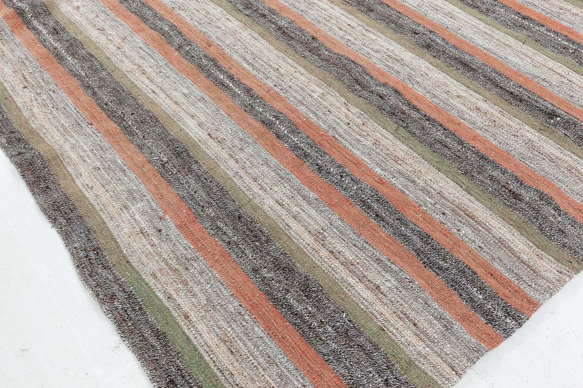 Laine Tapis Kilim persan vintage Doris Leslie Blau en vente