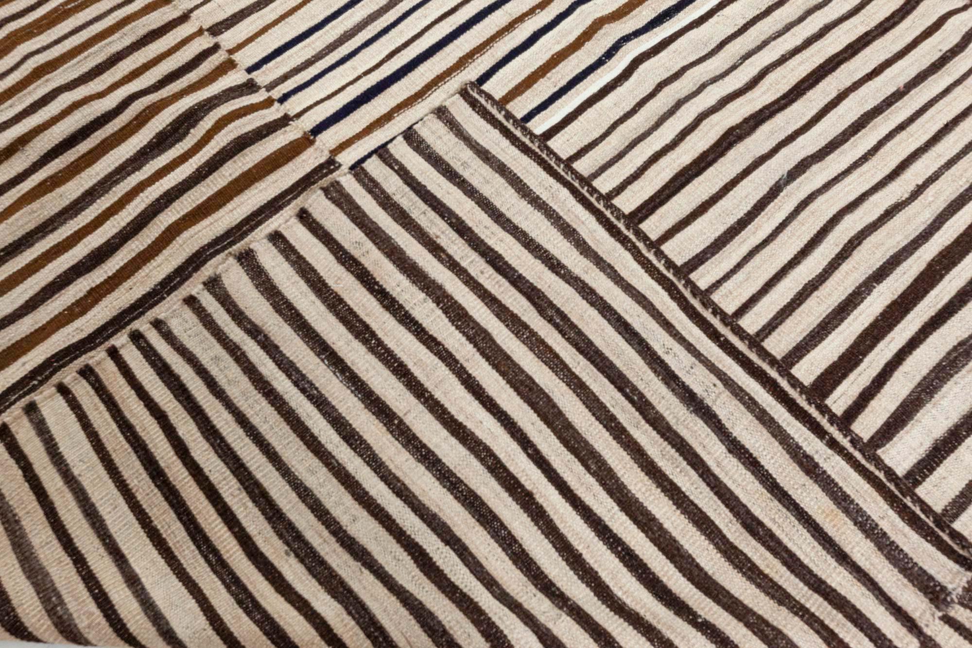 Doris Leslie Blau Vintage Persian Kilim Striped Rug im Zustand „Gut“ im Angebot in New York, NY