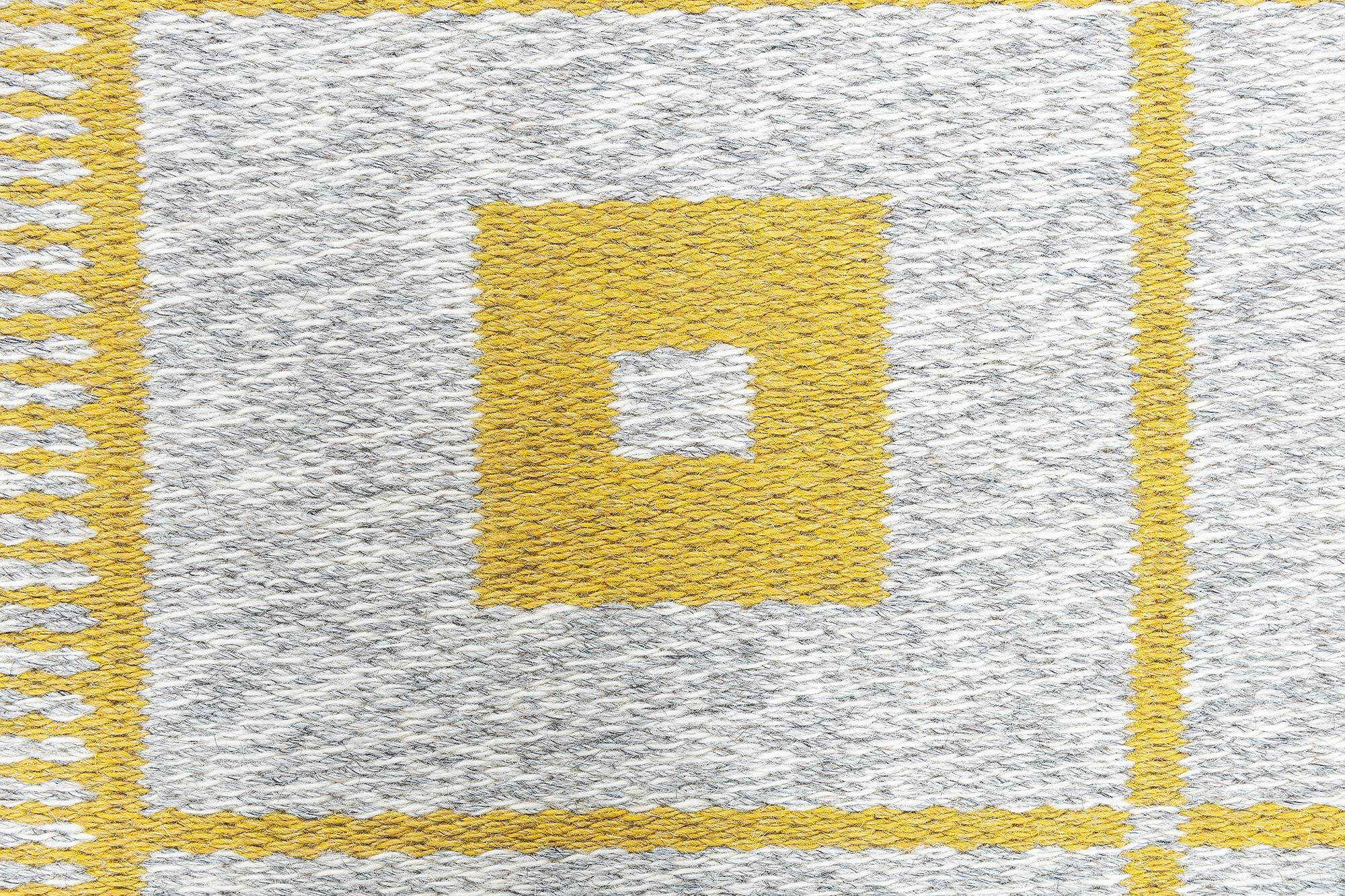 XX secolo Tappeto Doris Leslie Blau Vintage reversibile Geometrico Giallo Svedese in vendita