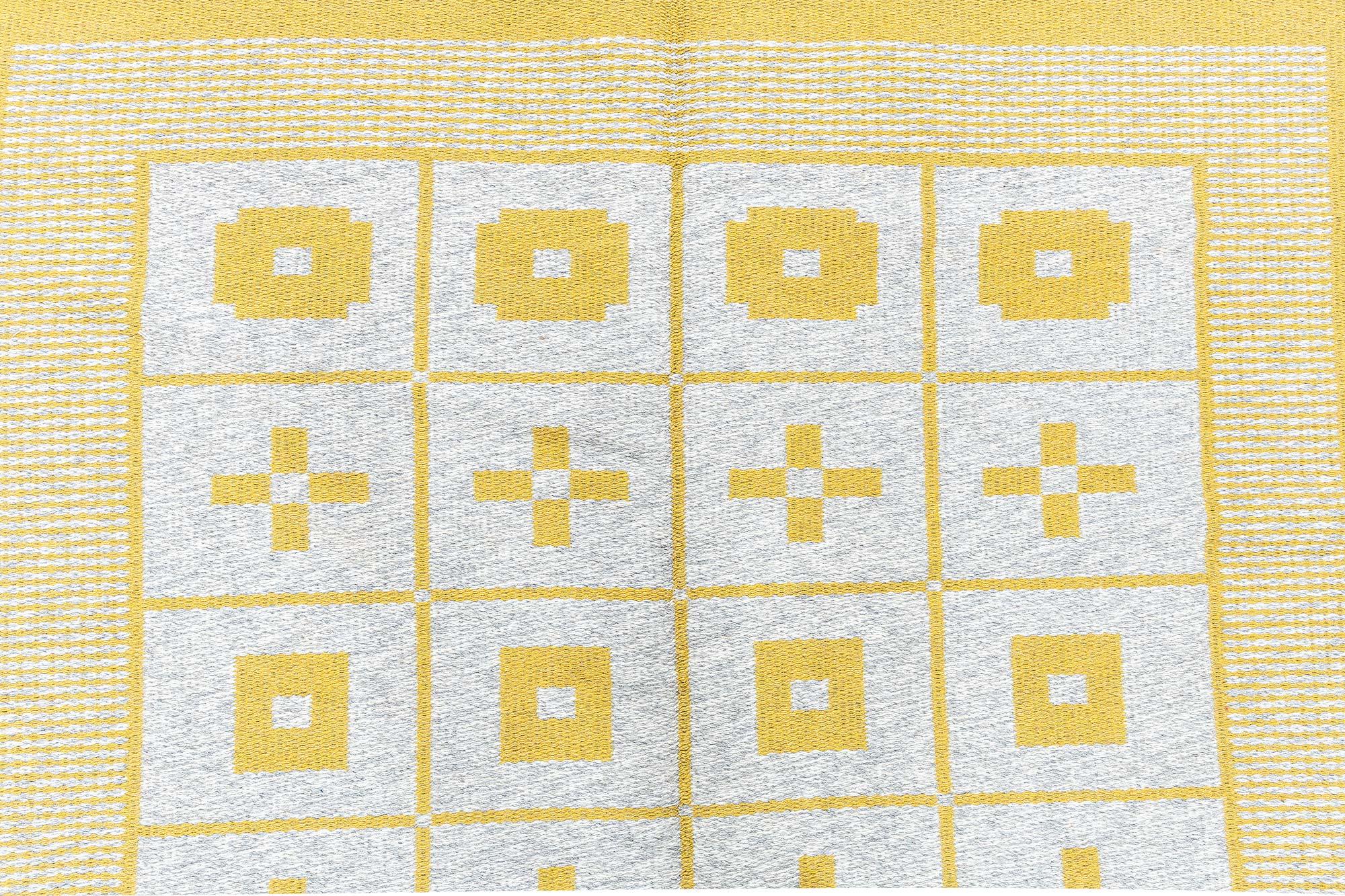 Tappeto Doris Leslie Blau Vintage reversibile Geometrico Giallo Svedese in vendita 2