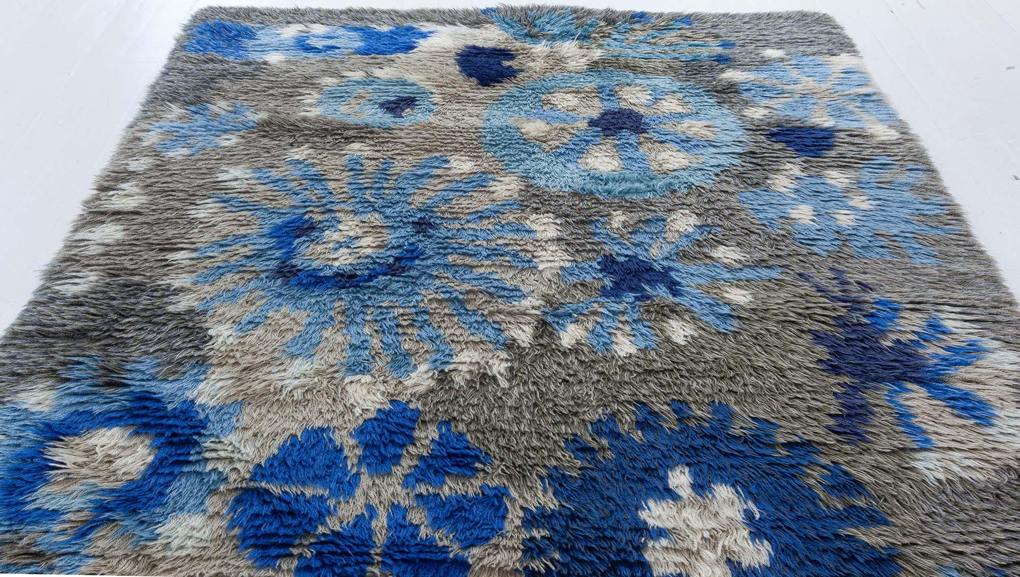 Tapis Rya vintage Doris Leslie Blau de Margareta Grandin Nettles Bon état - En vente à New York, NY