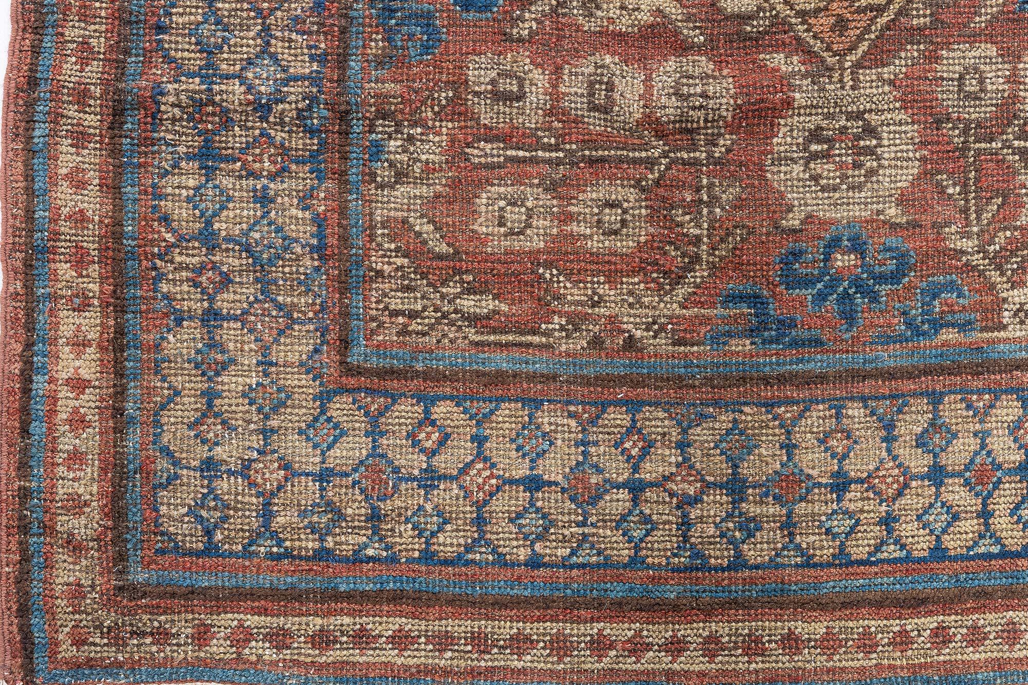 Vintage Samarkand 'Khotan' Handmade Wool Rug
Size: 5'4