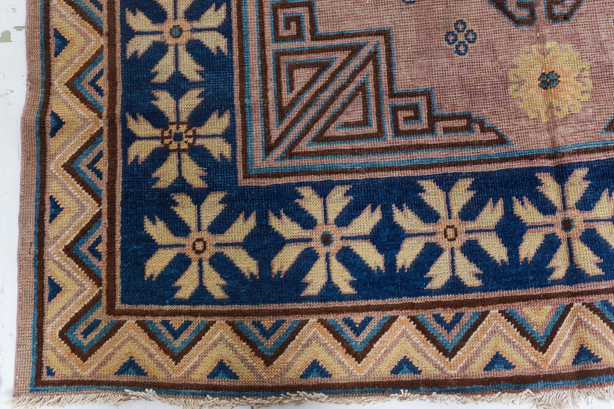 Doris Leslie Blauer Vintage Samarkand Khotan Handgefertigter Wollteppich aus Samarkand (Handgeknüpft) im Angebot
