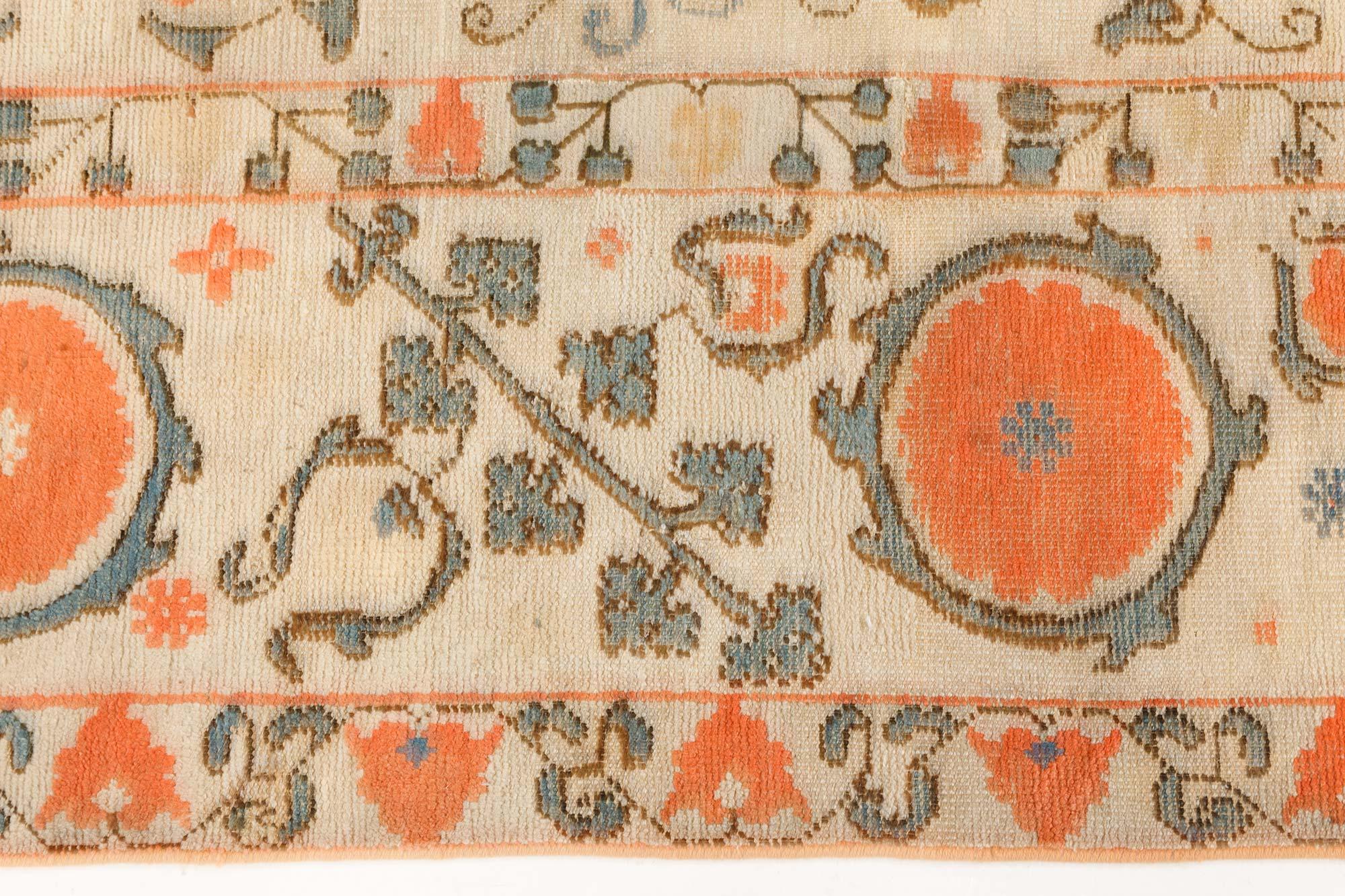Doris Leslie Blauer Vintage Samarkand Khotan Handgefertigter Wollteppich aus Samarkand im Zustand „Gut“ im Angebot in New York, NY