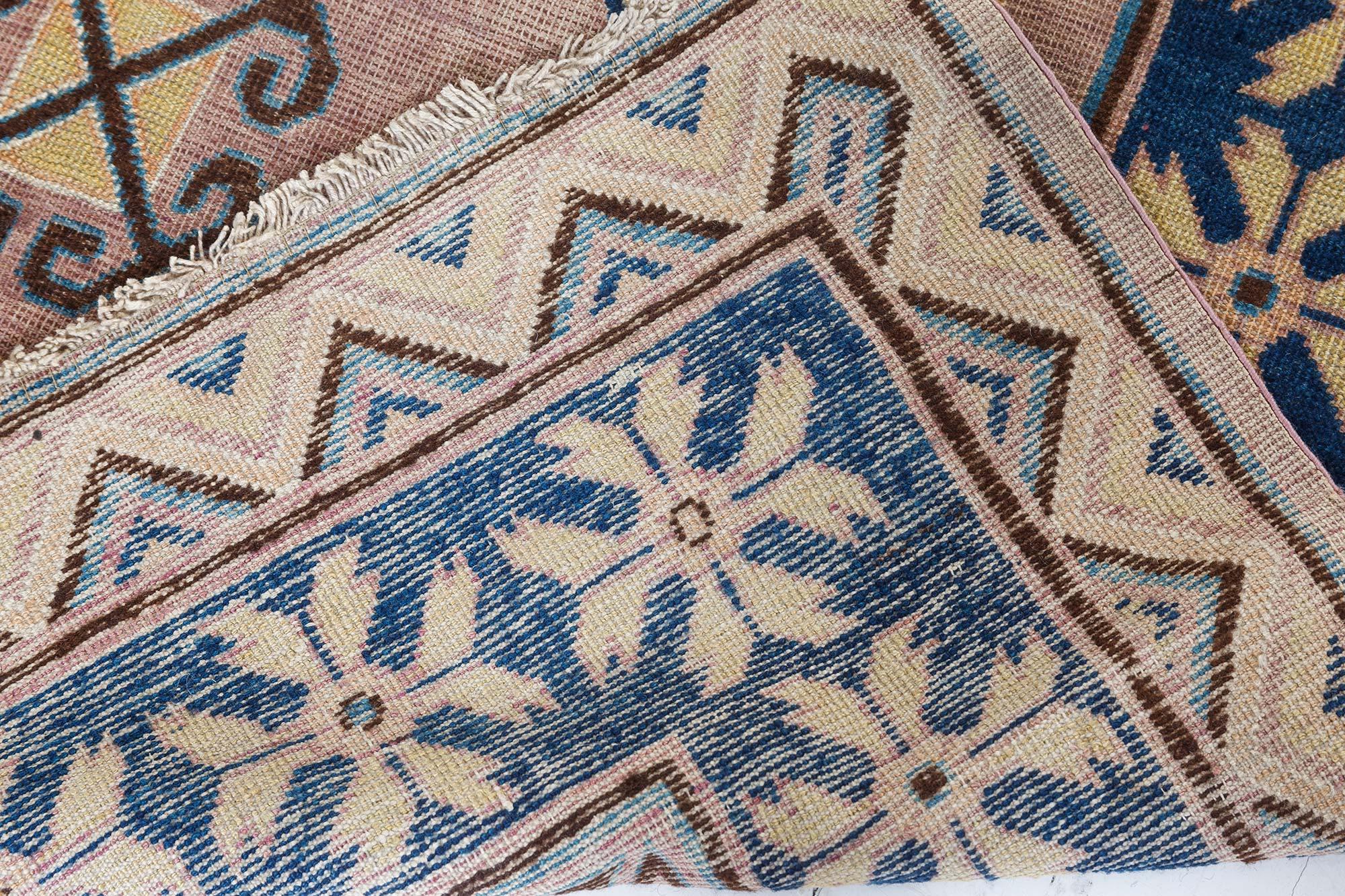 Doris Leslie Blauer Vintage Samarkand Khotan Handgefertigter Wollteppich aus Samarkand im Angebot 1