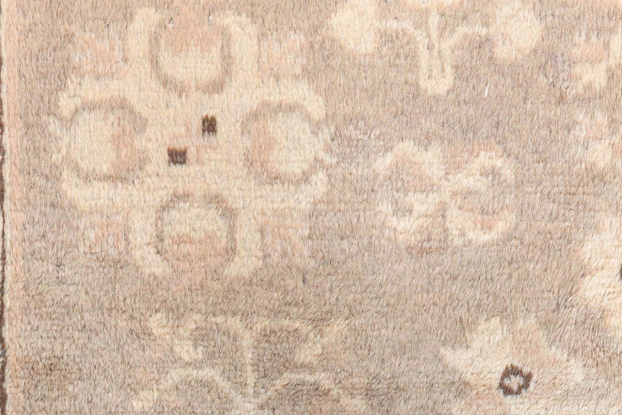 Vintage Samarkand (Khotan) Rug
Size: 4'1