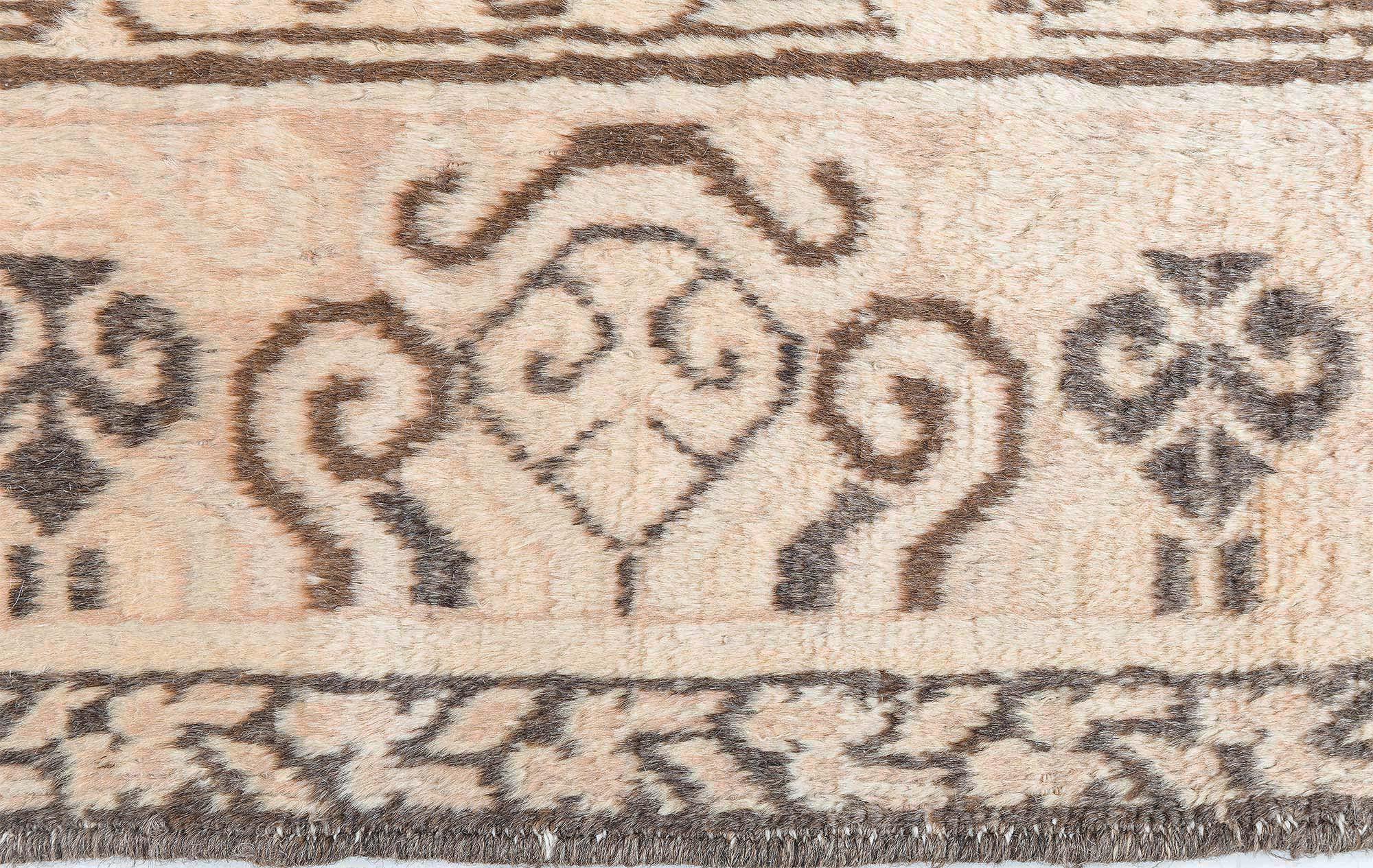 Doris Leslie Blau Vintage Samarkand (Khotan) Rug In Good Condition For Sale In New York, NY
