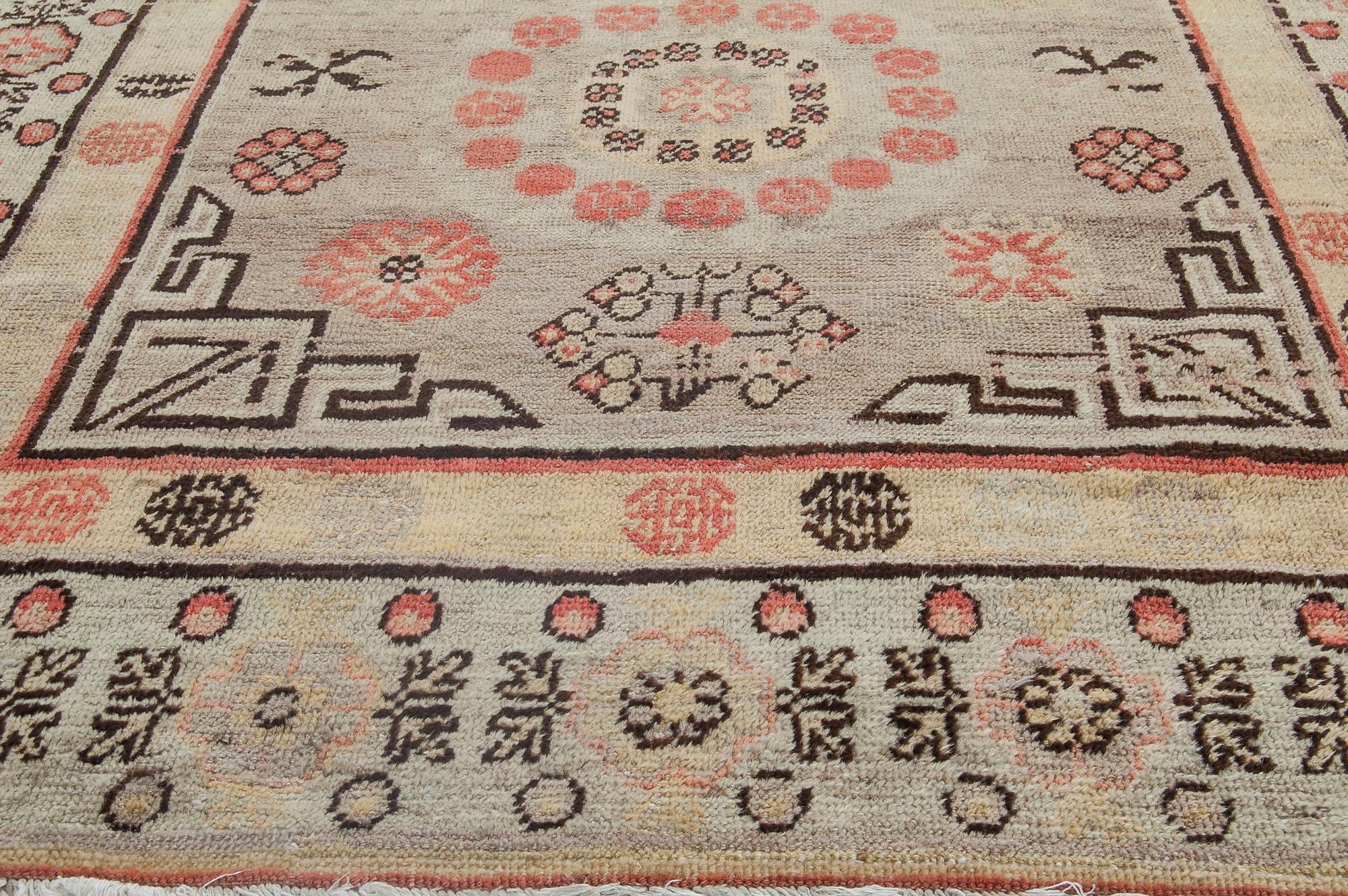 Tapis de laine vintage de Samarkand (Khotan)
Taille : 4'4