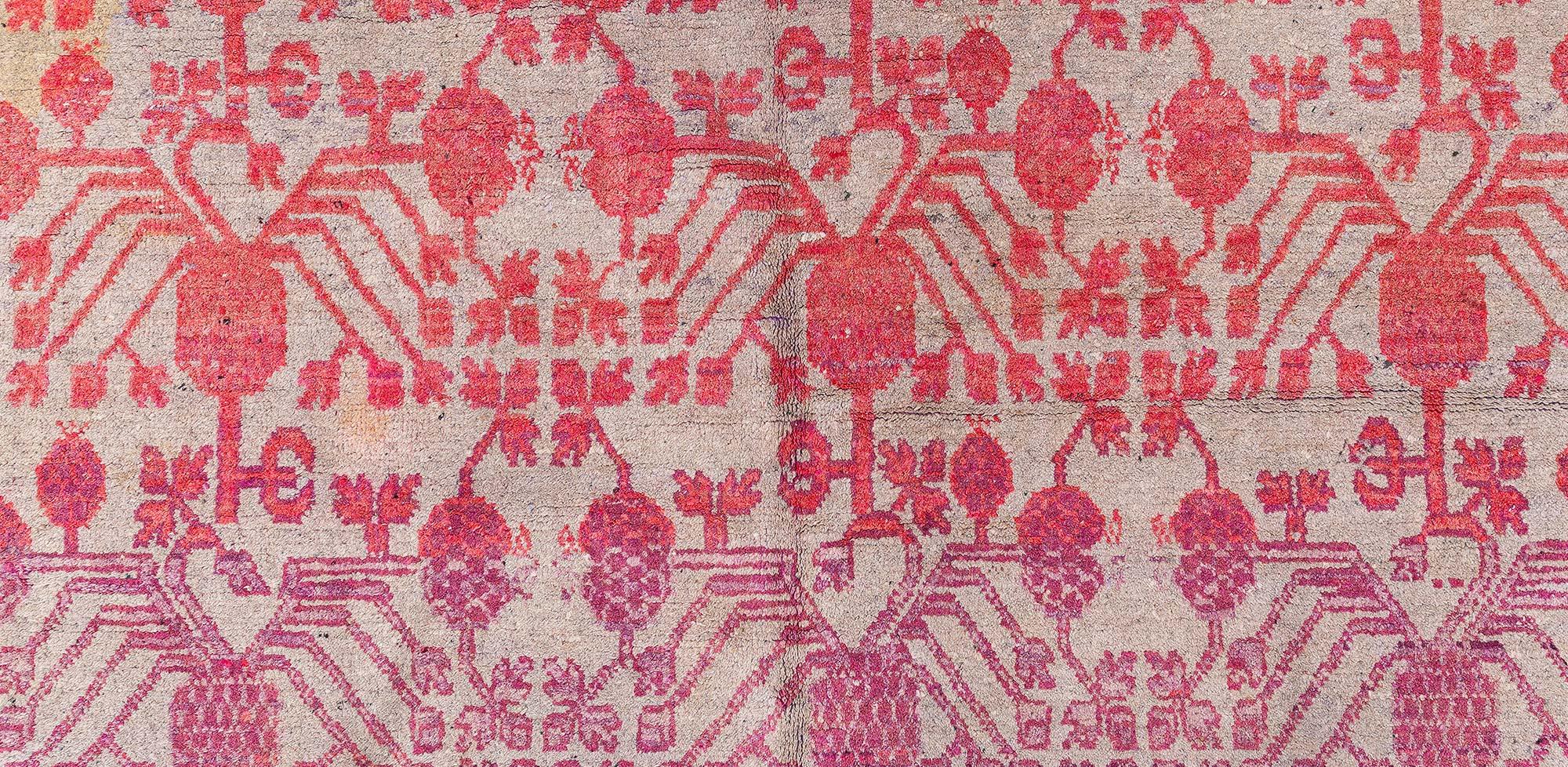 Tappeto Samarcanda vintage - Eleganza del Turkestan orientale in fiore cremisi
Dimensioni: 7'0