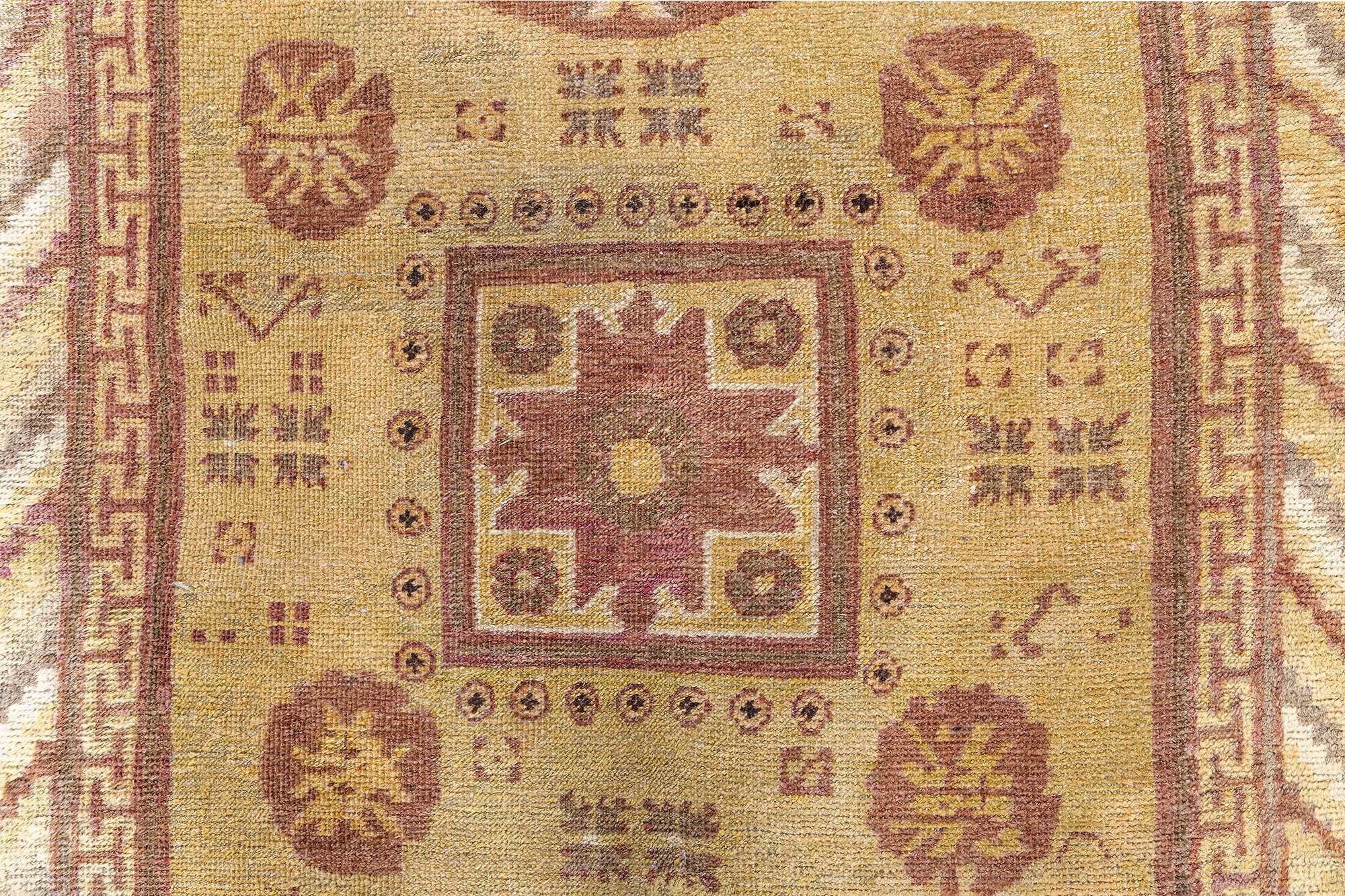 Doris Leslie Blauer Samarkand Vintage Samarkand-Teppich (20. Jahrhundert) im Angebot
