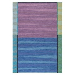 Tappeto vintage scandinavo in lana a trama piatta, con motivo astratto color lavanda, di Doris Leslie Blau