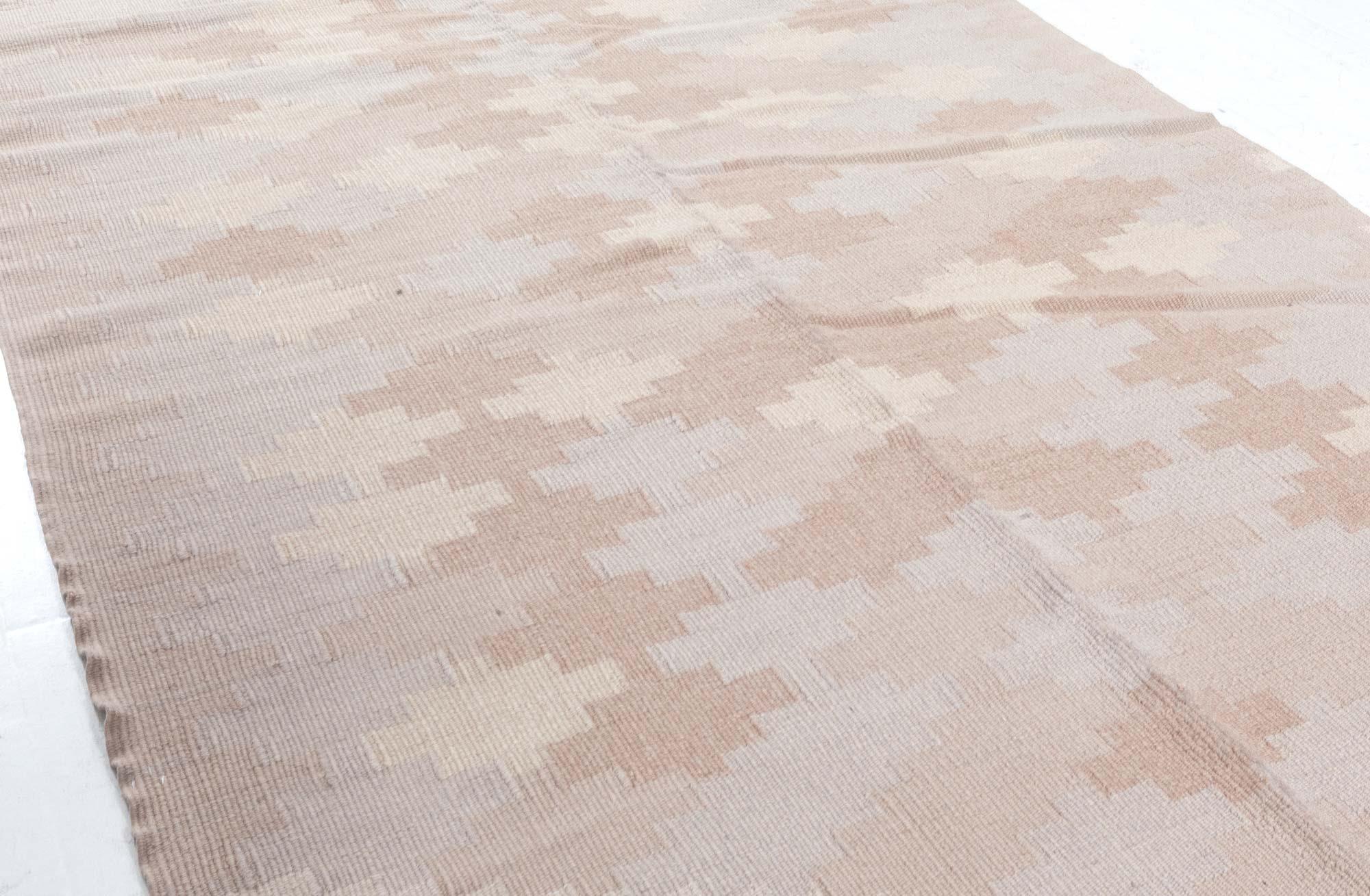 Hand-Knotted Doris Leslie Blau Vintage Scandinavian Beige Handmade Wool Rug For Sale