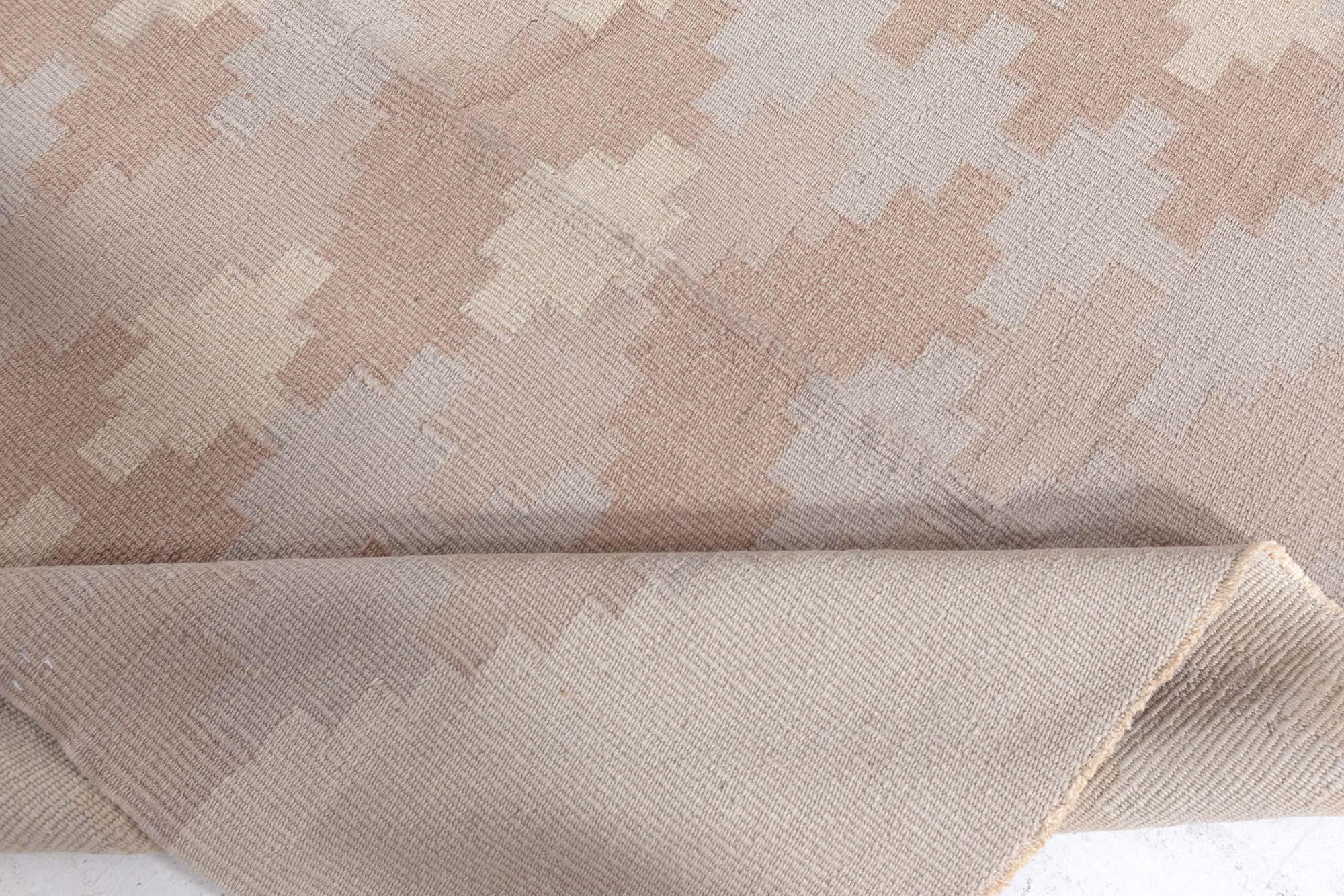 20th Century Doris Leslie Blau Vintage Scandinavian Beige Handmade Wool Rug For Sale