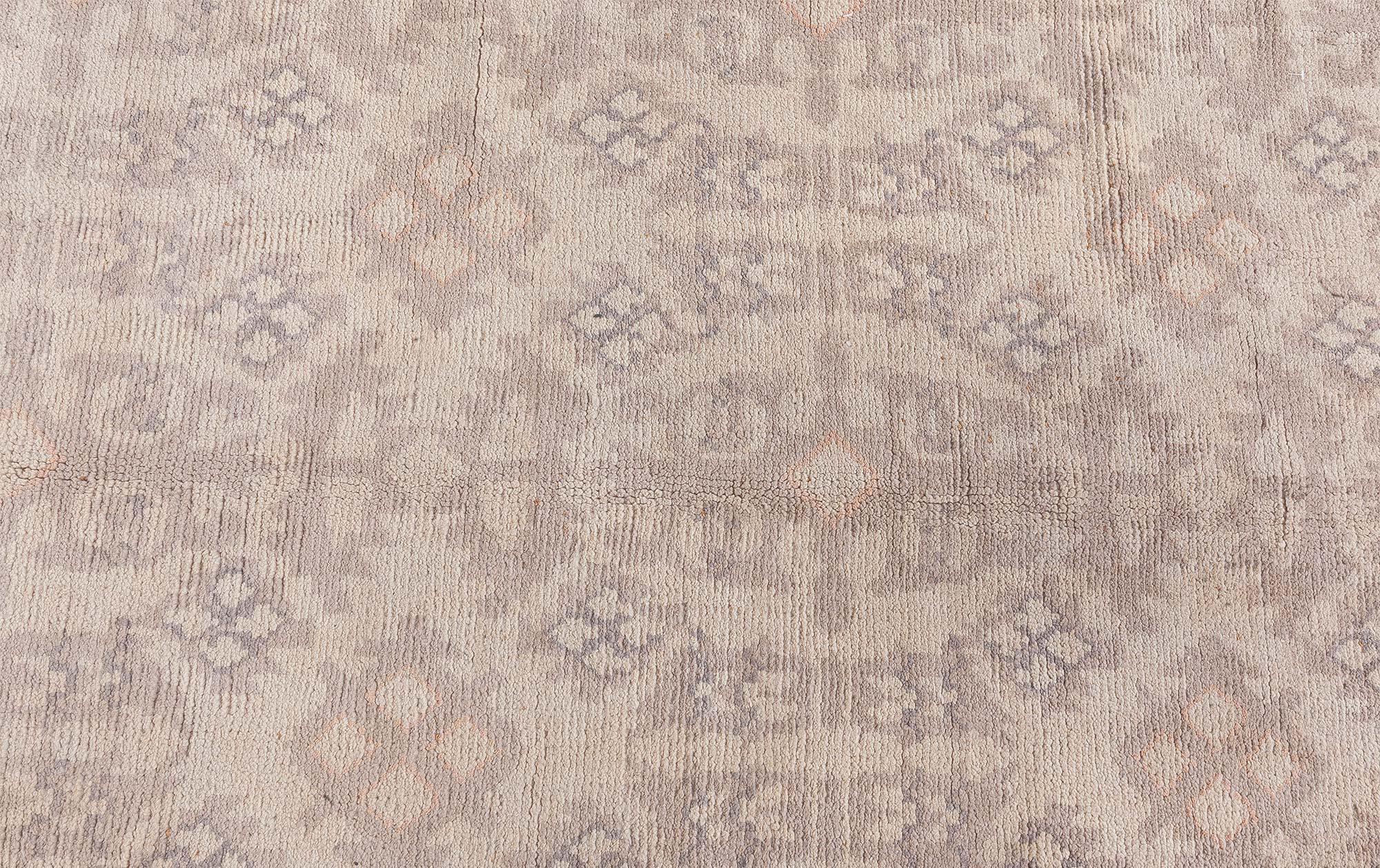 Doris Leslie Blau Vintage Spanischer Beige handgefertigter Vintage-Wollteppich im Angebot 2