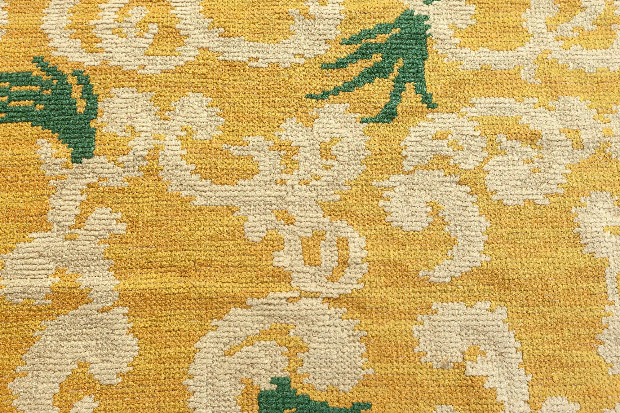 Doris Leslie Blau Radiant Vintage Spanish Cuenca Rug in Golden Tones In Good Condition For Sale In New York, NY