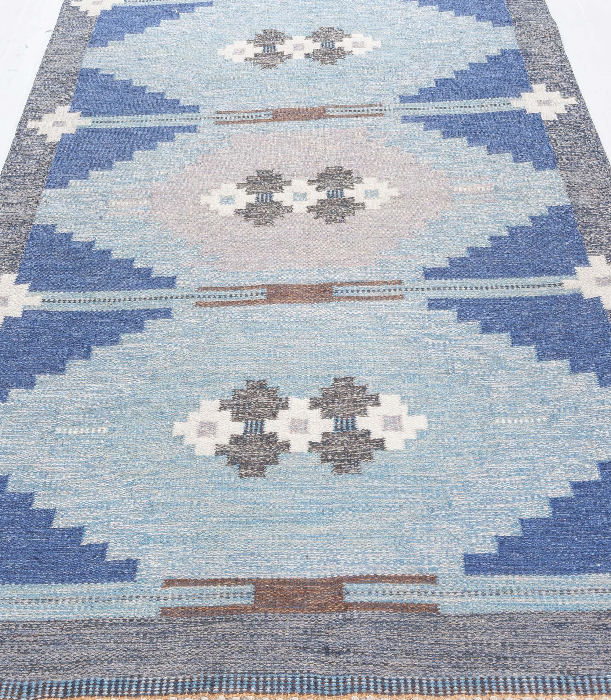 Doris Leslie Blau Vintage Swedish Flat-Weave Rug by Ingegerd Silow Moderno de mediados de siglo en venta