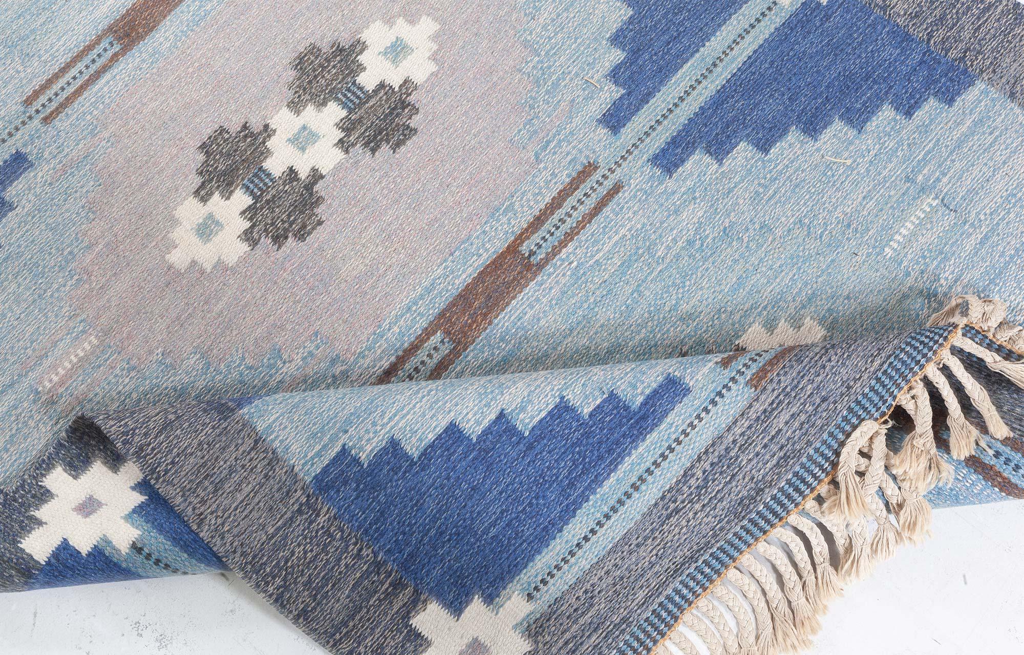 Doris Leslie Blau Vintage Swedish Flat-Weave Rug by Ingegerd Silow siglo XX en venta
