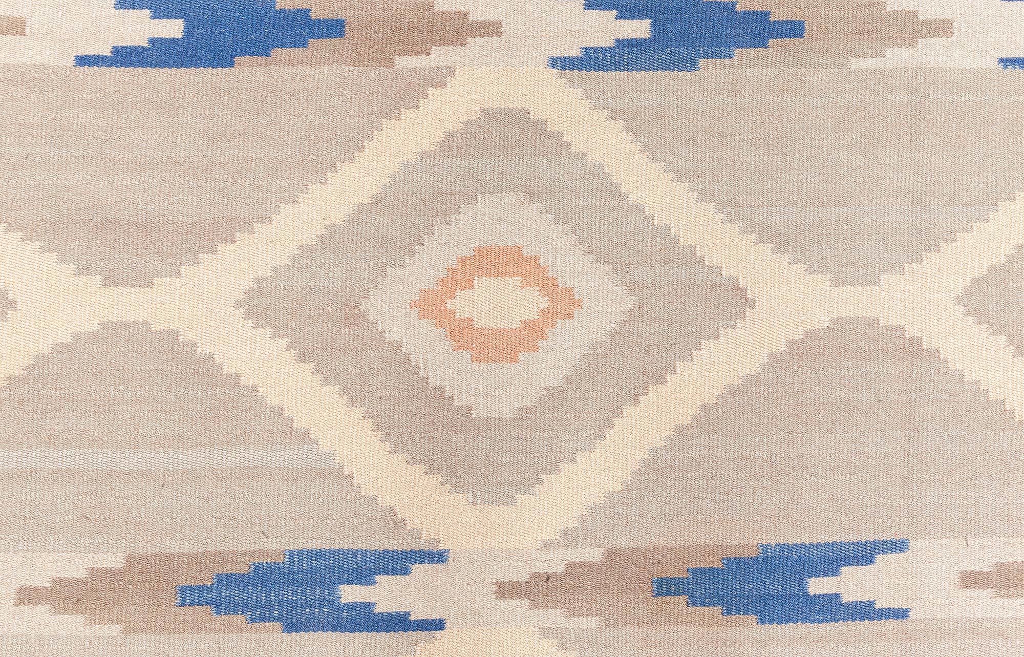 Vintage Swedish Flat Woven Rug
Size: 9'1