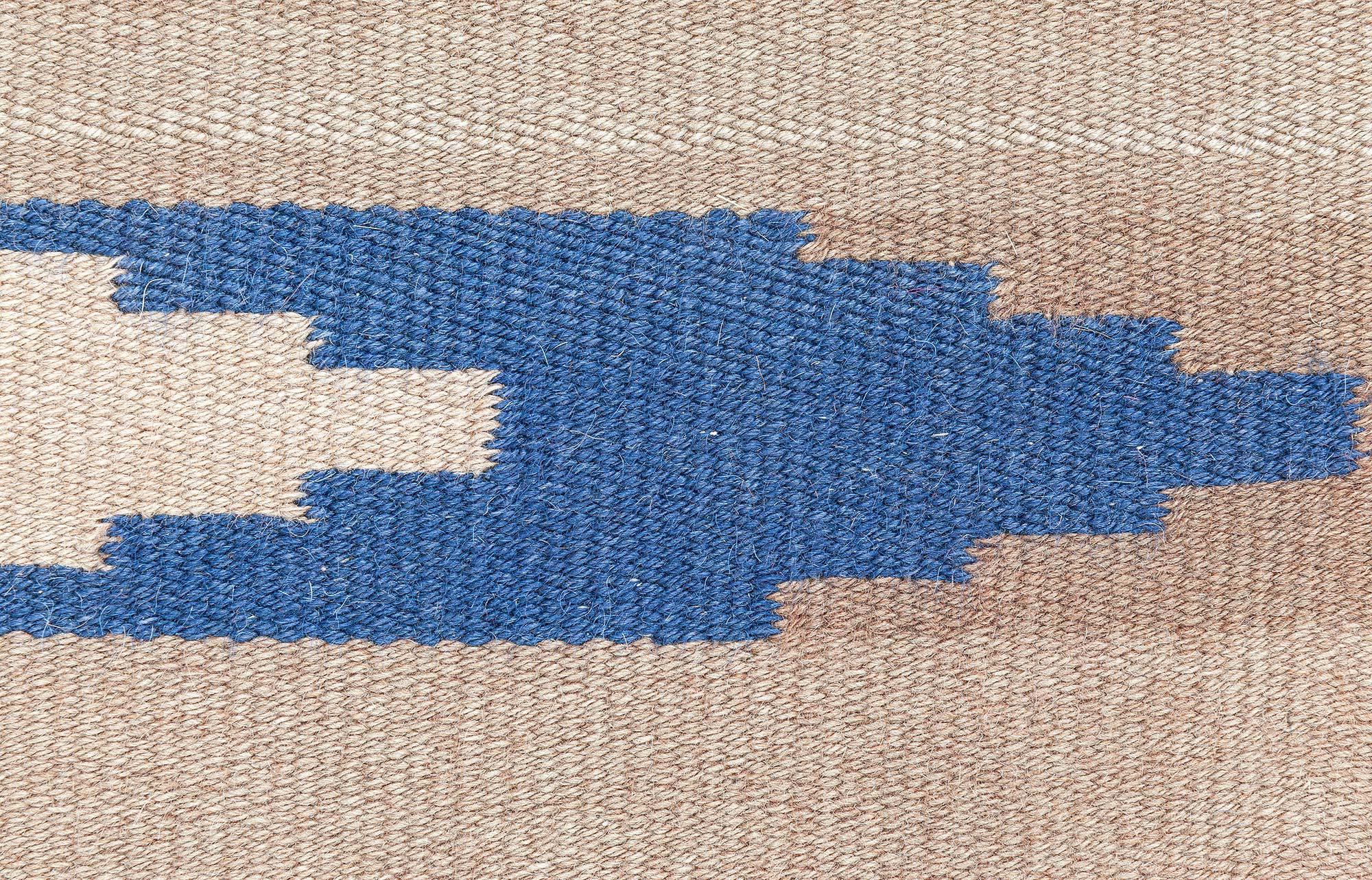Doris Leslie Blau Alfombra Sueca Vintage de Tejido Plano Tejido a mano en venta