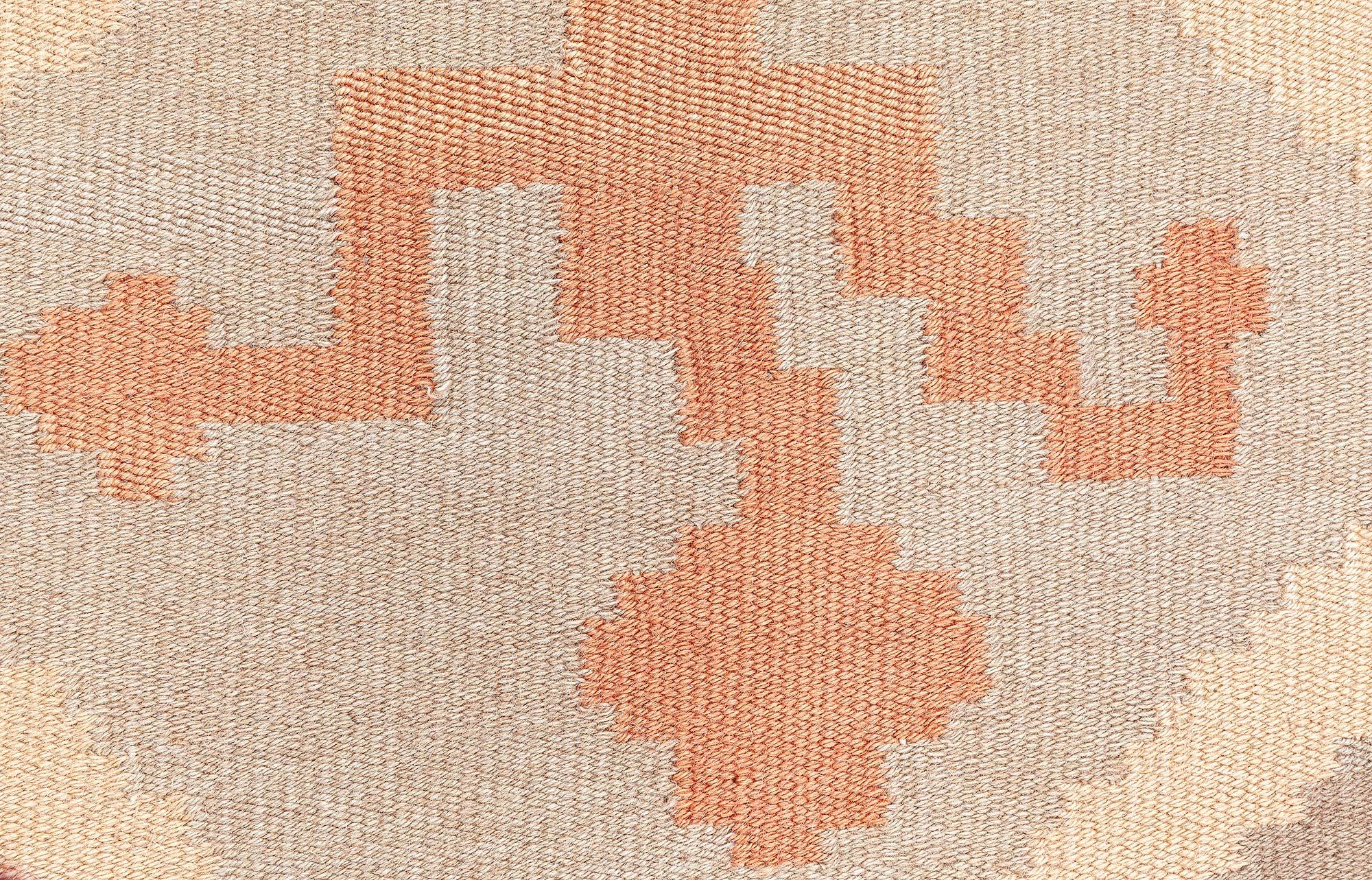 Doris Leslie Blau Alfombra Sueca Vintage de Tejido Plano en Bueno estado para la venta en New York, NY