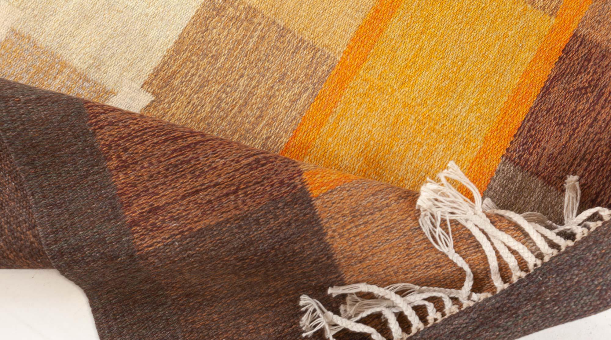 Vintage Swedish Flatweave Rug by Ulla Parkdal, Signed “UP” (20. Jahrhundert) im Angebot