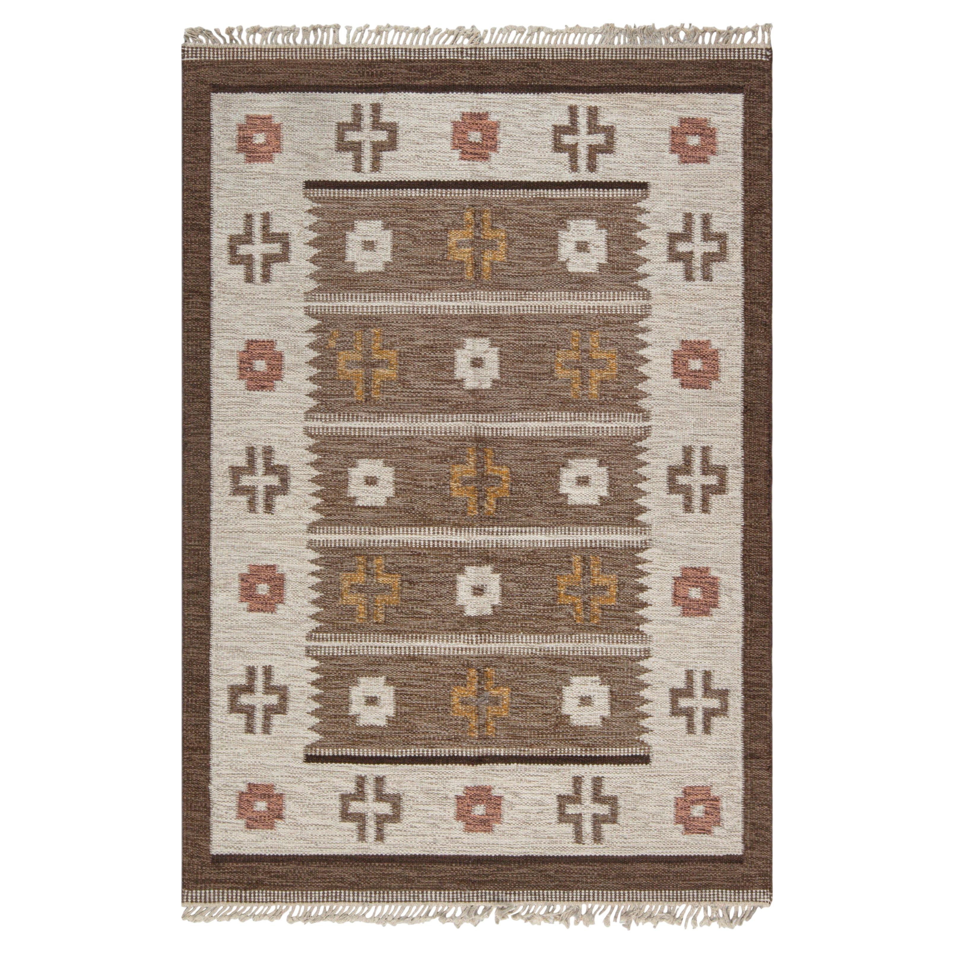 Doris Leslie Blau Vintage Swedish Geometric Light Beige Flatweave Wool Carpet For Sale