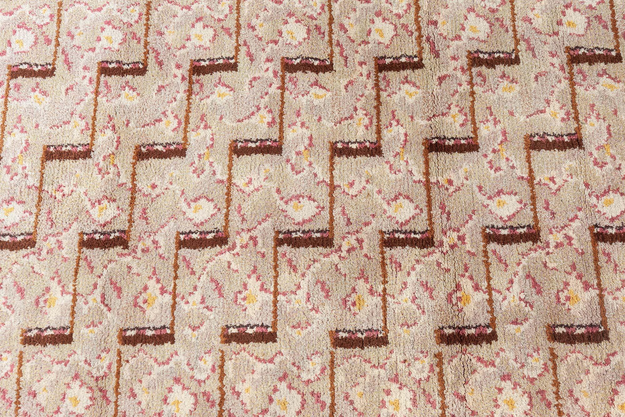 Vintage Swedish Pile Rug
Size: 6'9