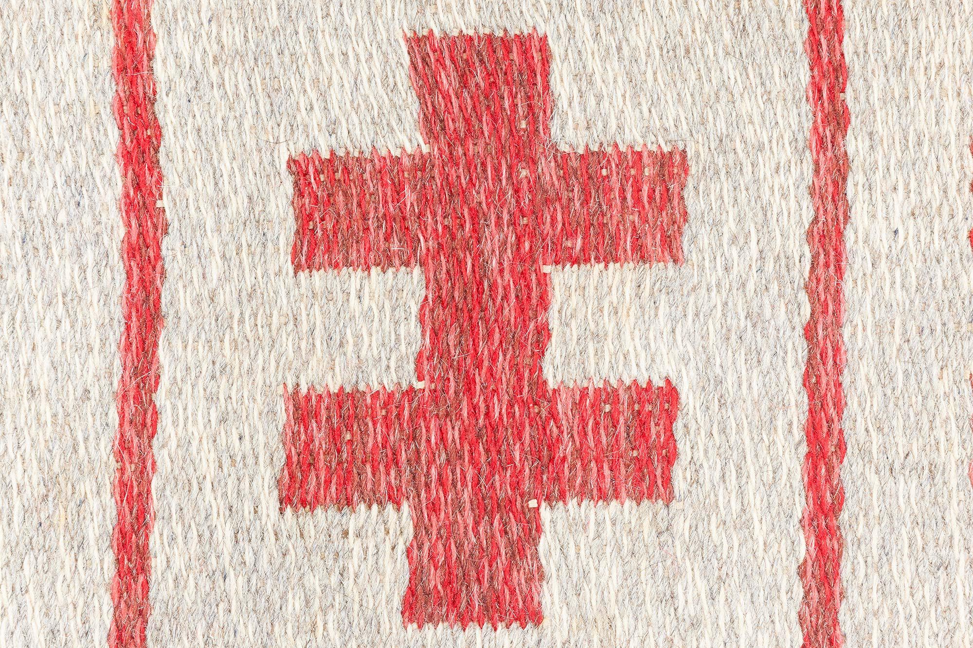 Doris Leslie Blau Vintage Swedish Reversible Flat-Weave Wool Rug In Good Condition For Sale In New York, NY